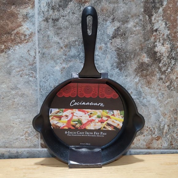 Cocinaware Cast Iron Fry Pan Skillet 8 Inches Pour Spouts New - Picture 1 of 9